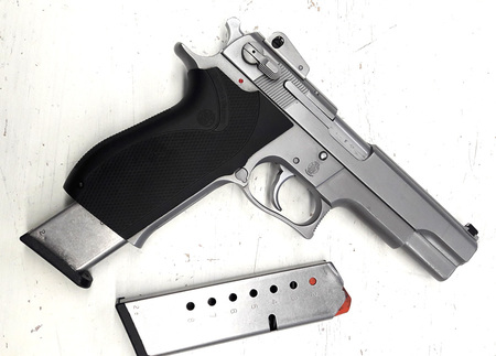 Pistooli Smith & Wesson m.4506 45 ACP, vaihtoase