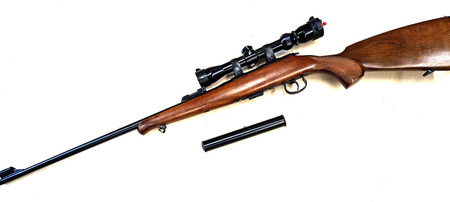 Pienoiskiv��ri Brno mod.2-E-H 22 LR + Tasco + vaim., vaihtoase